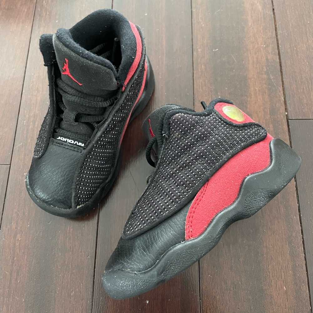 Jordan 13 black red toddler size 6